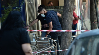 Δύο τραυματίες από πυροβολισμούς σε καφετέρια στον Κολωνό