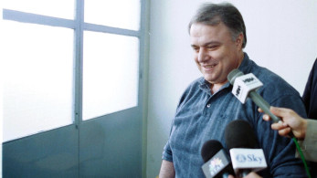 Σαν σήμερα το 1989 η Δημοκρατία απαντά στη διαφθορά του Κοσκωτά Σαν σήμερα το 1989 η Δημοκρατία απαντά στη διαφθορά του Κοσκωτά
