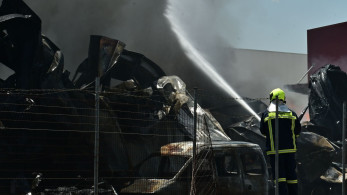 Ολοσχερώς καταστράφηκε το εργοστάσιο πλαστικών στη Ριτσώνα - Απετράπη η επέκταση της πυρκαγιάς