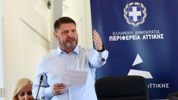 Φωτιά στην Παλαιά Φώκαια - Στο Κέντρο Επιχειρήσεων Πολιτικής Προστασίας ο Χαρδαλιάς