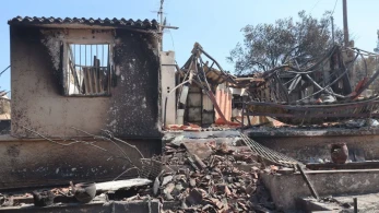 Ελεύθεροι αφέθηκαν οι δύο συλληφθέντες για την πυρκαγιά στην Ανατολική Αττική