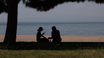 Καύσωνας: «Κλειδώνει» στους 43°C – Προειδοποιήσεις για αυξημένο κίνδυνο πυρκαγιών και επιβάρυνση ευπαθών ομάδων