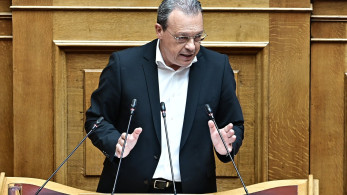 Η εξεταστική που σπάει τη σιωπή... και ο Φάμελλος τρέμει