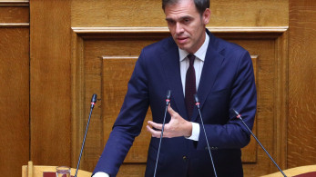 Ο Μάντζος ερμηνεύει το σύνταγμα όπως βολεύει: Όταν η θεσμική σοβαροφάνεια συναντά την αντιπολιτευτική αμηχανία Ο Μάντζος ερμηνεύει το σύνταγμα όπως βολεύει: Όταν η θεσμική σοβαροφάνεια συναντά την αντιπολιτευτική αμηχανία