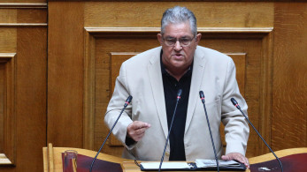 «Κόκκινος» φανατισμός με φόντο το μίσος - Όταν ο Κουτσούμπας «αθωώνει» τον ρατσισμό