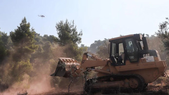 Εύβοια: συγκλονιστικό βίντεο με την αντιπυρική ζώνη που ανακόπτει την πορεία της φωτιάς