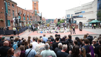 Χιλιάδες θαυμαστές του Όζι Όζμπορν στο Μπέρμιγχαμ για να τον αποχαιρετήσουν