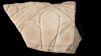 Επιστροφή στην Ακρόπολη: στην Ελλάδα μαρμάρινο θραύσμα αρχαϊκού ναού