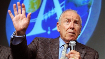 Έφυγε από τη ζωή ο Τζιμ Λόβελ, θρυλικός κυβερνήτης του Apollo 13