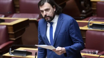 Ο Πέτρος Παππάς αποκηρύσσει τον Τσίπρα: Θέατρο του παραλόγου η επιστροφή του