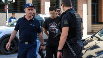 «Πίναμε, λέμε, και κάψαμε»: η κυνικότητα δεν συγχωρείται