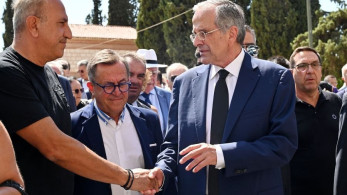Συγκινητικές στιγμές στο Α΄ Νεκροταφείο για τη Λένα Σαμαρά - Παρόντες πολιτικοί και φίλοι (photos) Συγκινητικές στιγμές στο Α΄ Νεκροταφείο για τη Λένα Σαμαρά - Παρόντες πολιτικοί και φίλοι (photos)