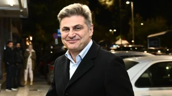 Ο Φαραντούρης βλέπει φαντάσματα: Επί Τσίπρα ζούσαμε καλύτερα, πιο ανεκτά