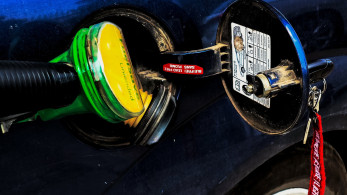 Μεγάλη αστυνομική επιχείρηση για λαθρεμπόριο από βενζινάδικα σε όλη την Ελλάδα - 20 συλλήψεις