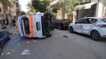 Ανατράπηκε ασθενοφόρο στο Γουδή - Νεκρός ο ασθενής που μετέφερε