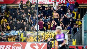 Οπαδική βία: η ντροπή των γηπέδων και της κοινωνίας μας