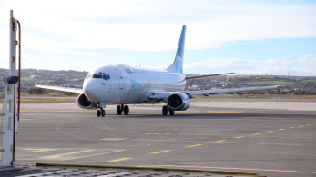 Προσγειώθηκε με ασφάλεια στο Μπρίντιζι το αεροσκάφος με τον φλεγόμενο κινητήρα (video)