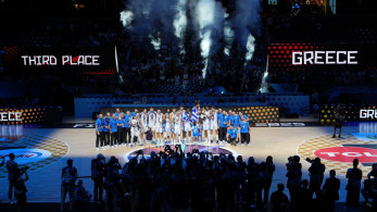 EuroBasket 2025: Ο πολιτικός κόσμος συγχαίρει την επίσημη αγαπημένη ομάδα