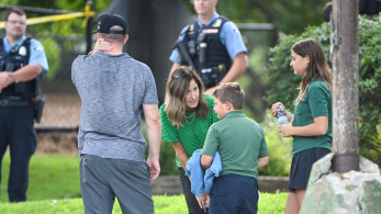 Τραγωδία με 2 παιδιά νεκρά και 17 τραυματίες σε ένοπλη επίθεση σε καθολική εκκλησία στη Μινεάπολη