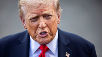 Τραμπ: Θα βομβαρδίζουμε ανελέητα στην ακτογραμμή του Ιράν - Διεθνής έκκληση να μείνουν ανοιχτά τα Στενά του Ορμούζ