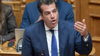 Ο Πλεύρης διαλύει το αφήγημα Κωνσταντοπούλου: «Υπερασπίστηκε τον Mr Bitcoin, όχι τους πρόσφυγες» Ο Πλεύρης διαλύει το αφήγημα Κωνσταντοπούλου: «Υπερασπίστηκε τον Mr Bitcoin, όχι τους πρόσφυγες»