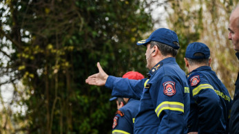 Σοκαριστικό ατύχημα για πυροσβέστη στην Πάτρα - Έπεσε σε γκρεμό κατά την κατάσβεση Σοκαριστικό ατύχημα για πυροσβέστη στην Πάτρα - Έπεσε σε γκρεμό κατά την κατάσβεση