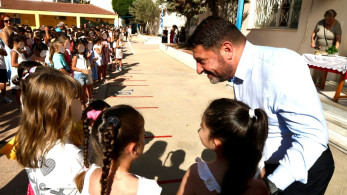 Ο Χαρδαλιάς στον Αγιασμό του 1ου Δημοτικού Δραπετσώνας και του 7ου Γυμνασίου Πειραιά Ο Χαρδαλιάς στον Αγιασμό του 1ου Δημοτικού Δραπετσώνας και του 7ου Γυμνασίου Πειραιά