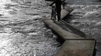 Η επανάσταση των otroverts: Ζώντας έξω από το κοπάδι (video)