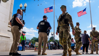 ΗΠΑ: αγωγή από τις Αρχές του Όρεγκον κατά της ανάπτυξης Εθνοφρουράς στο Πόρτλαντ