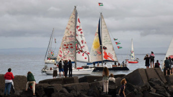 Περίπου 30 πλοία του διεθνούς στολίσκου συνεχίζουν την πορεία προς τη Γάζα