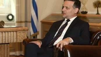 Η Αθήνα παραπαίει και ο Δούκας ασχολείται με το Flotilla και τα πυρηνικά Η Αθήνα παραπαίει και ο Δούκας ασχολείται με το Flotilla και τα πυρηνικά