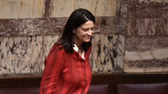 Κεραμέως: Δεν θα δουλεύουν όλοι 13 ώρες - Πρόκειται για κατ’ εξαίρεση ρύθμιση (video)