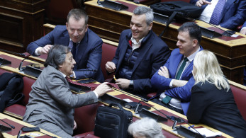 Άπατος θα πάει ο διάλογος, Σωκράτη