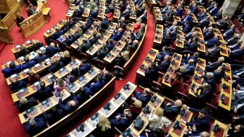 Στη Βουλή το προσχέδιο προϋπολογισμού - Τι προβλέπει για ανάπτυξη, επενδύσεις, ανεργία