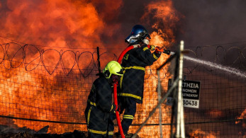 Φωτιά στον Ασπρόπυργο - Καίγεται επιχείρηση