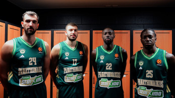 ΠΑΜΕ ΣΤΟΙΧΗΜΑ: Κέντρικ Ναν και Τζέριαν Γκραντ αποκαλύπτουν τις εφετινές φανέλες του Παναθηναϊκού