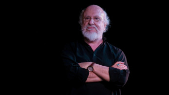 Διονύσης Σαββόπουλος: έλαμψε διά της απουσίας της η αντιπολίτευση στην  κηδεία του