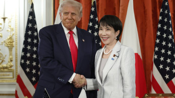 Η πρωθυπουργός της Ιαπωνίας θα προτείνει τον Τραμπ για Νόμπελ Ειρήνης