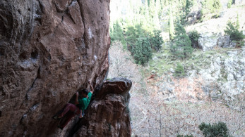 ΟΦΥΠΕΚΑ: Δωρεά έντεκα απινιδωτών για τα καταφύγια της Ελληνικής Ομοσπονδίας Ορειβασίας Αναρρίχησης