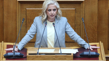 Η Ραλλία Χρηστίδου βλέπει στημένα αφηγήματα της εξουσίας για την επίθεση στον Βορίδη