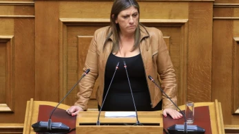 Ομοβροντία κατά της Κωνσταντοπούλου στο διαδίκτυο για την αποχώρησή της από τον ΣΚΑΪ Ομοβροντία κατά της Κωνσταντοπούλου στο διαδίκτυο για την αποχώρησή της από τον ΣΚΑΪ