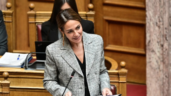 Μιχαηλίδου: Ο Χάρης Δούκας δεν αφήνει τη γραφειοκρατία να ξεκολλήσει για το Γηροκομείο Αθηνών (video) Μιχαηλίδου: Ο Χάρης Δούκας δεν αφήνει τη γραφειοκρατία να ξεκολλήσει για το Γηροκομείο Αθηνών (video)