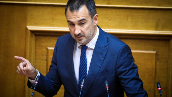 Το «τερμάτισε» ο Χαρίτσης: καταγγέλλει «στρατιωτικοποίηση» στον Άγνωστο Στρατιώτη