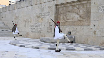 Άγνωστος Στρατιώτης: προσφυγή Δούκα στα δικαστήρια - Δεν θα επιτρέψουμε την υποβάθμιση του Μνημείου, λέει το ΥΠΕΘΑ