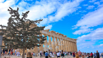 ΔΝΤ: Συνεχής μείωση του ελληνικού χρέους - Θα πέσει στο 130% του ΑΕΠ έως το 2030