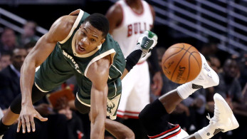 Ο Αντετοκούνμπο... φλέρταρε με triple double και χάρισε το «διπλό» στους Μπακς Ο Αντετοκούνμπο... φλέρταρε με triple double και χάρισε το «διπλό» στους Μπακς