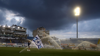 Συνελήφθη ο πρόεδρος του Ατρομήτου Βασίλης Μπέτσης - Βρέθηκαν φωτοβολίδες, κροτίδες και κοντάρια στο γήπεδο