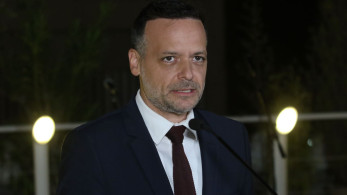 Ο Δούκας του ΠΑΣΟΚ και τα ντεκόρ του Ανδρουλάκη