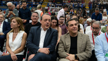Σφαγή στον ΣΥΡΙΖΑ για τα μάτια του Τσίπρα - Ο Φάμελλος θέλει σύμπραξη, οργισμένη αντίδραση Πολάκη Σφαγή στον ΣΥΡΙΖΑ για τα μάτια του Τσίπρα - Ο Φάμελλος θέλει σύμπραξη, οργισμένη αντίδραση Πολάκη