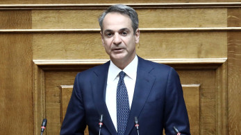 Μητσοτάκης σε Ανδρουλάκη: Θα πιάνατε τον Τραμπ από το πέτο και θα του λέγατε «go back»; (video)